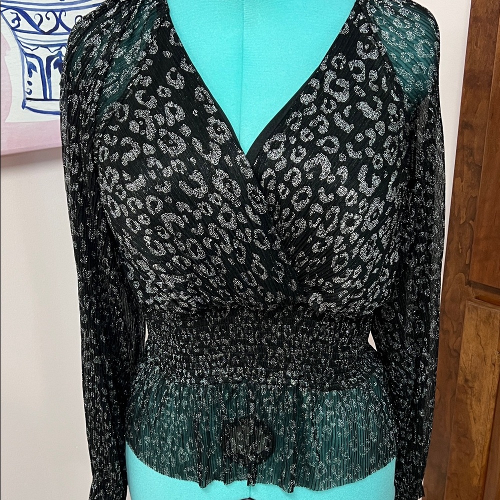 easel Black Blouse with Silver Leopard Print